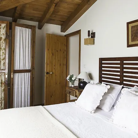 Casas Rurales La Torre Andrin Country house