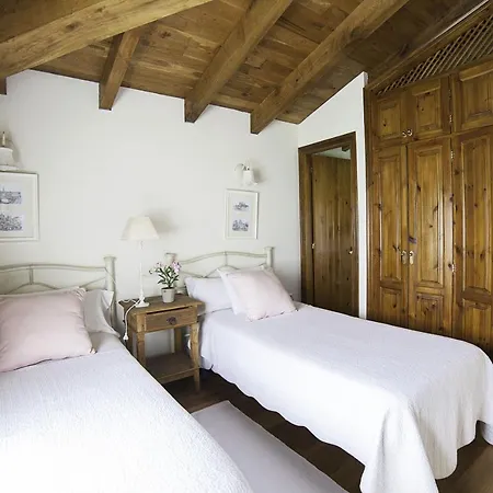 Country house Casas Rurales La Torre Andrin Andrin