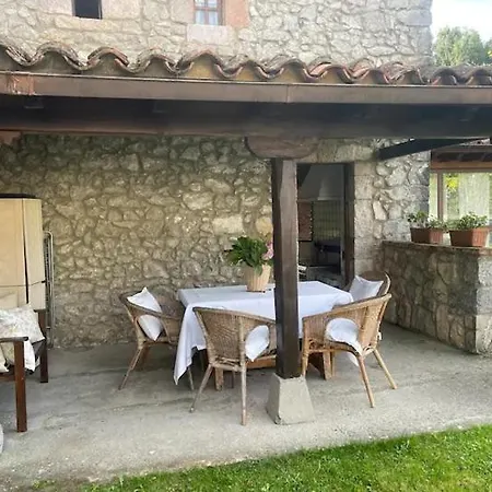 Casas Rurales La Torre Andrin *