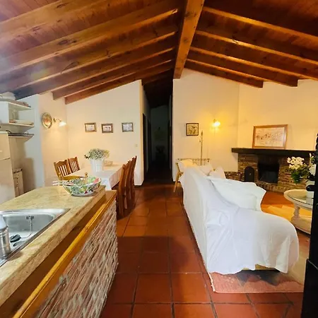 Casas Rurales La Torre Andrin