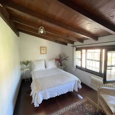 Casas Rurales La Torre Andrin * Andrin