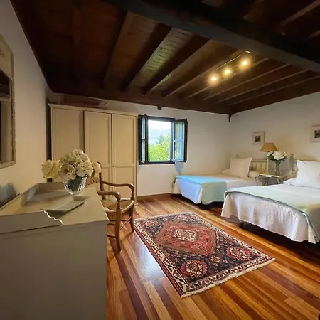 Casas Rurales La Torre Andrin Country house