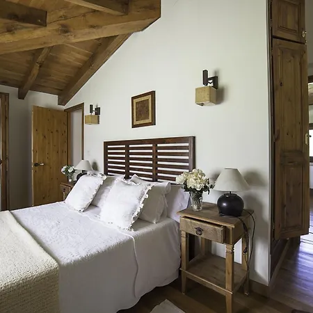 Casas Rurales La Torre Andrin Country house