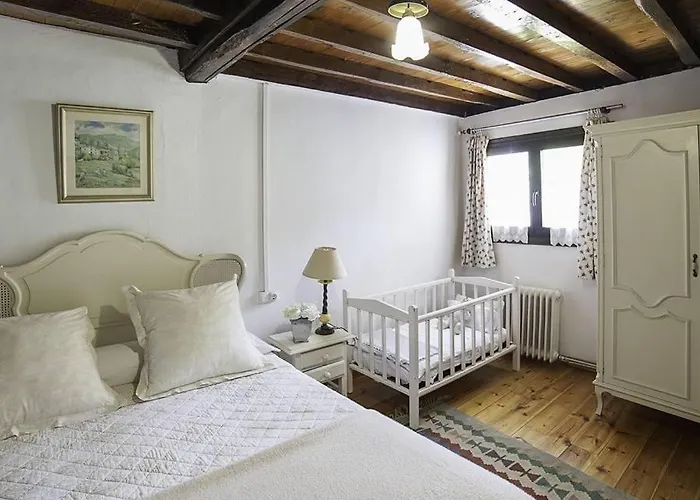 Casas Rurales La Torre Andrin