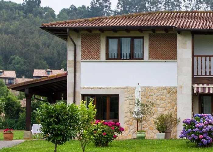 Casas Rurales La Torre Andrin * Andrín