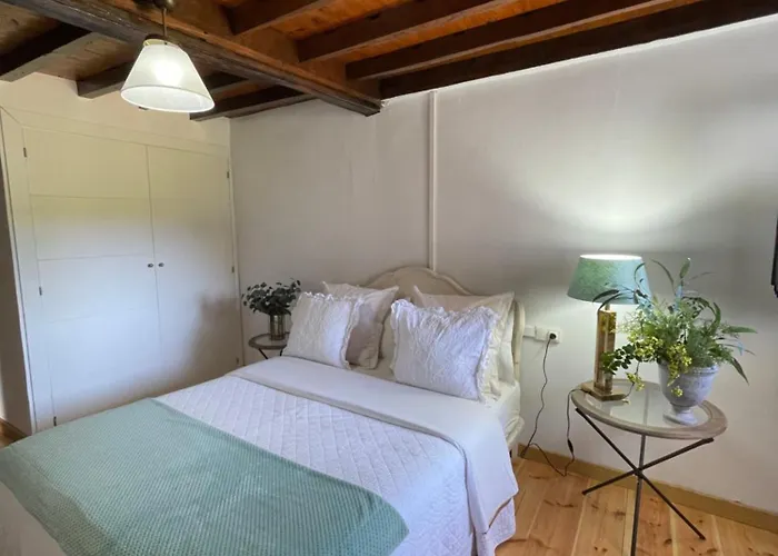 Casas Rurales La Torre Andrin