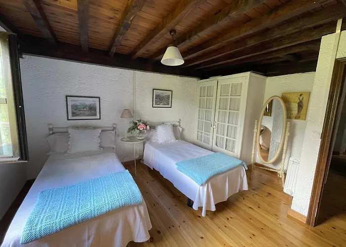 Casas Rurales La Torre Andrin * Andrín