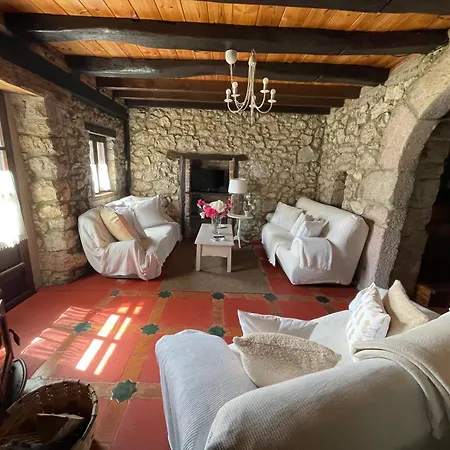 Casas Rurales La Torre Andrin * Andrín